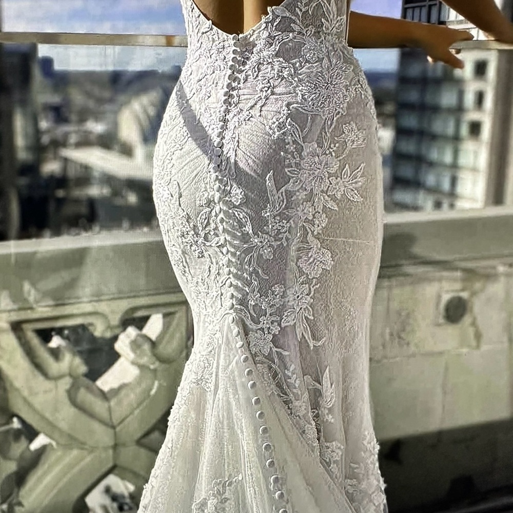 MARTINA LIANA 1305 WEDDING DRESS - Picture 8 of 9